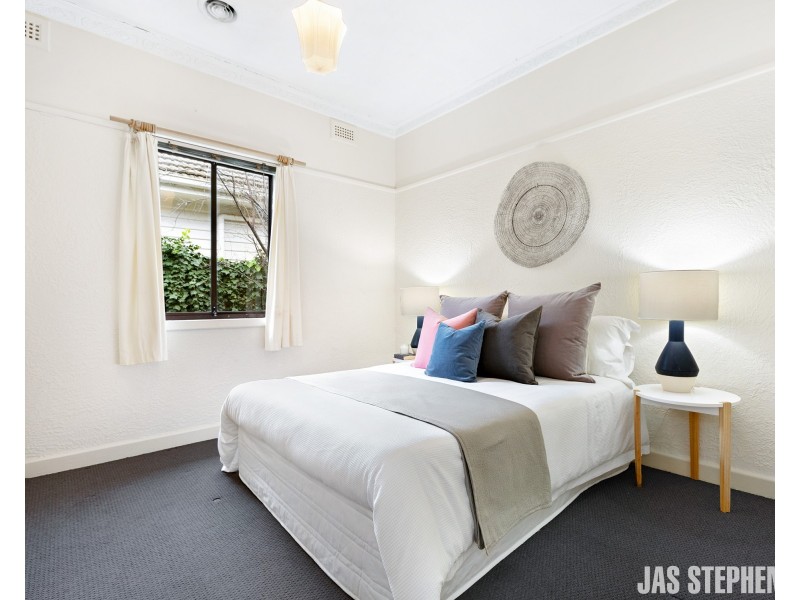 12 Thomson Street, Maidstone VIC 3012