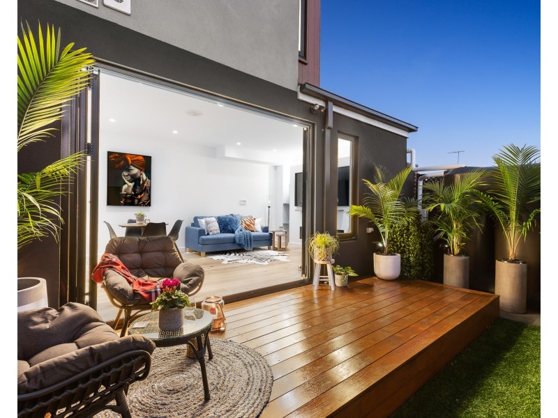 2/3C Indwe Street, West Footscray VIC 3012
