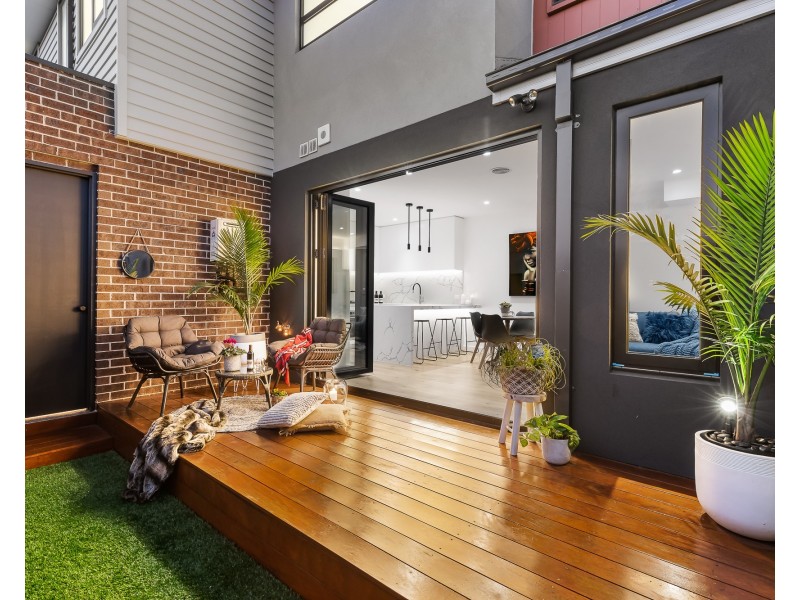 2/3C Indwe Street, West Footscray VIC 3012