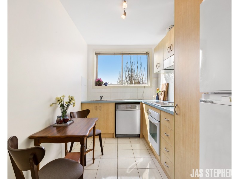 7/21 Bellairs Avenue, Seddon VIC 3011