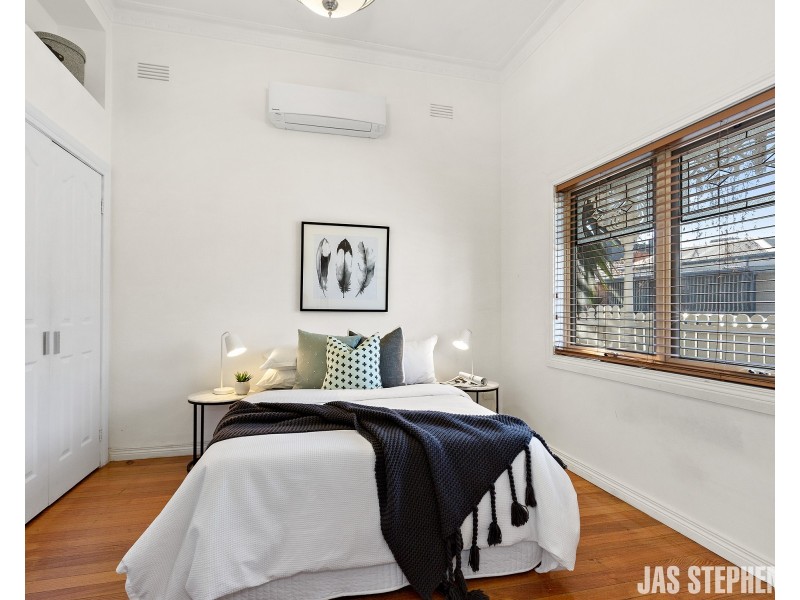 12 Bilston Street, Seddon VIC 3011