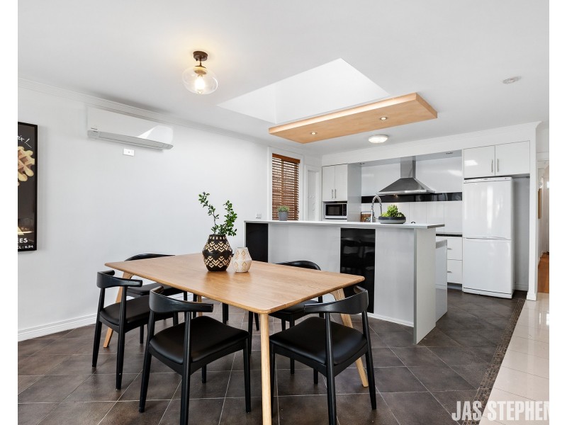 12 Bilston Street, Seddon VIC 3011