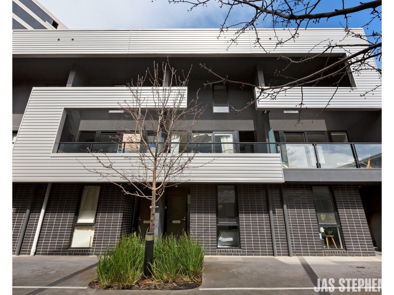 23 Cirque Drive, Footscray VIC 3011