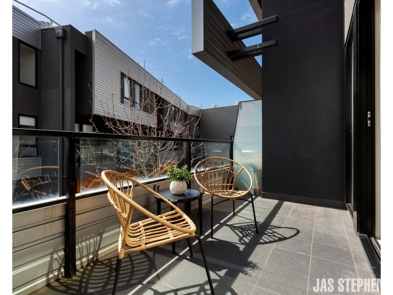 23 Cirque Drive, Footscray VIC 3011