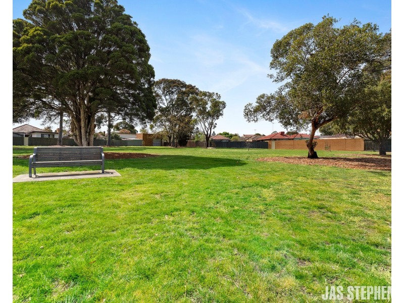 8/90 Roberts Street, West Footscray VIC 3012