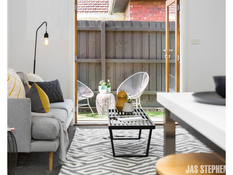 1 Bishop Street, Kingsville VIC 3012