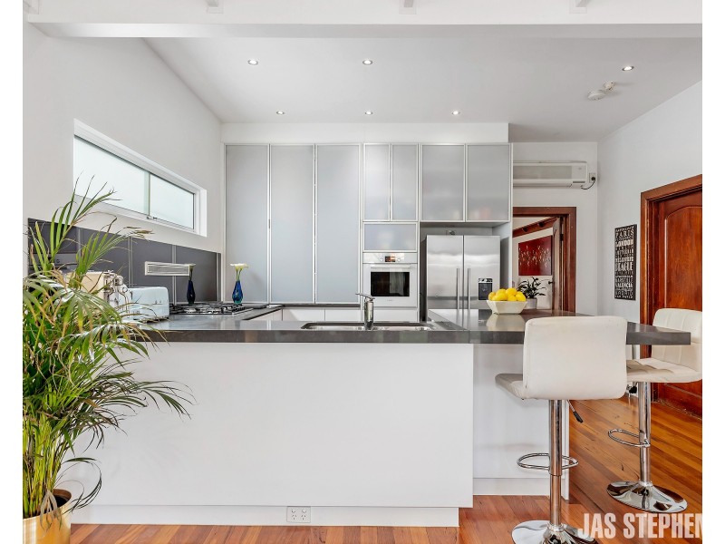 6 The Crescent, Footscray VIC 3011