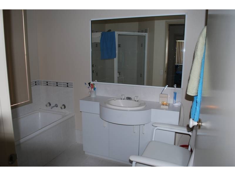 Hoxton Park NSW 2171