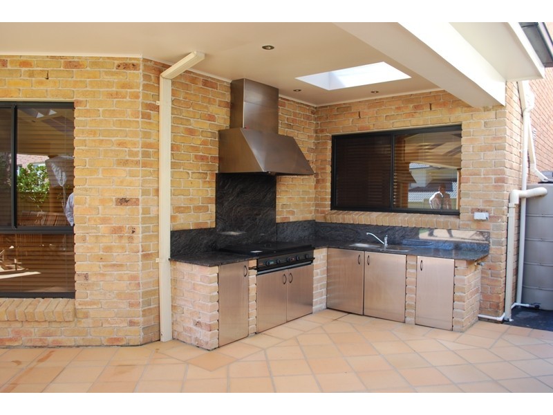 West Hoxton NSW 2171