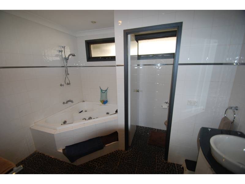 Chipping Norton NSW 2170