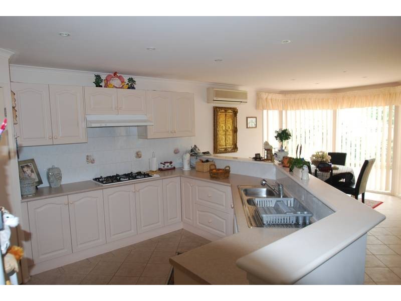 West Hoxton NSW 2171