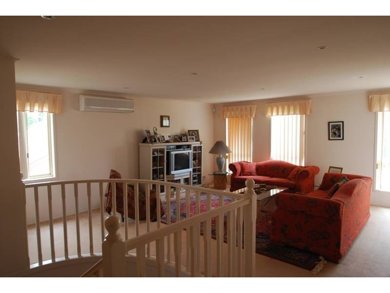 West Hoxton NSW 2171