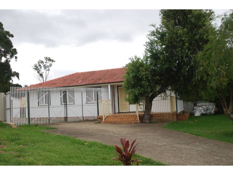 3 Trevana Street, Busby NSW 2168