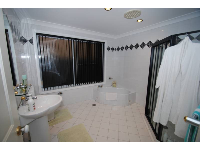 Hinchinbrook NSW 2168