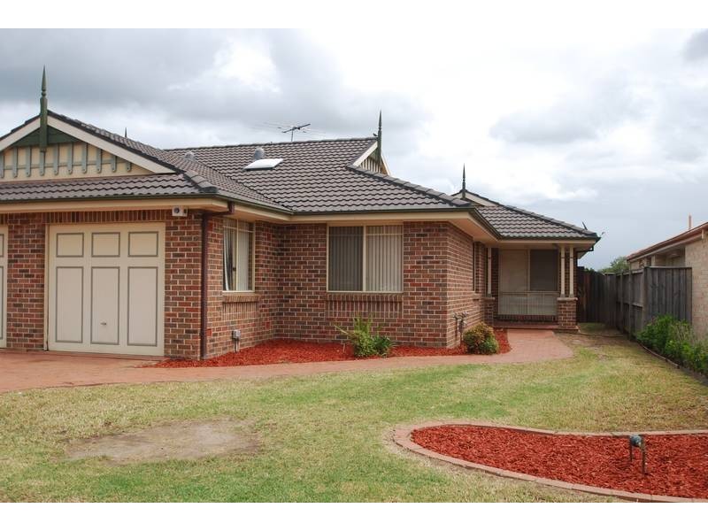 19 Magnolia Close, Casula NSW 2170