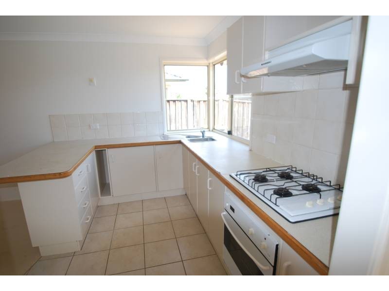 19 Magnolia Close, Casula NSW 2170