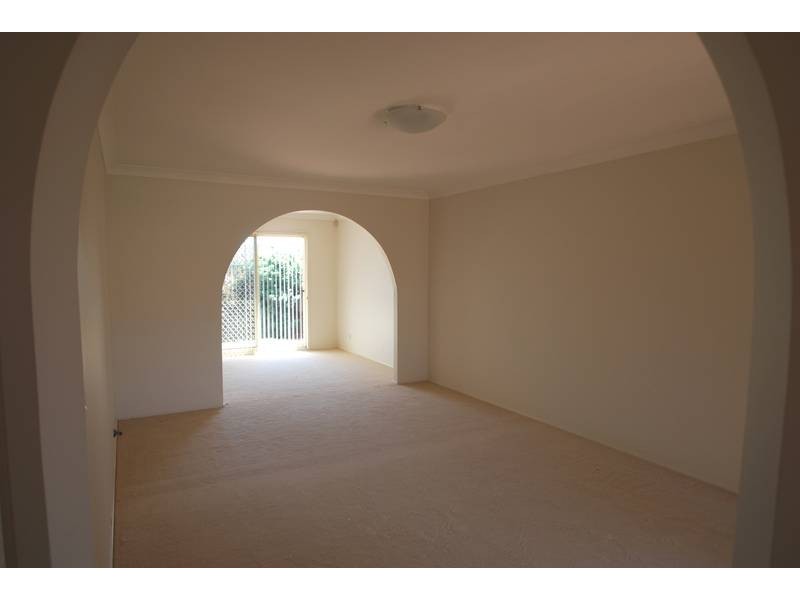 19 Magnolia Close, Casula NSW 2170