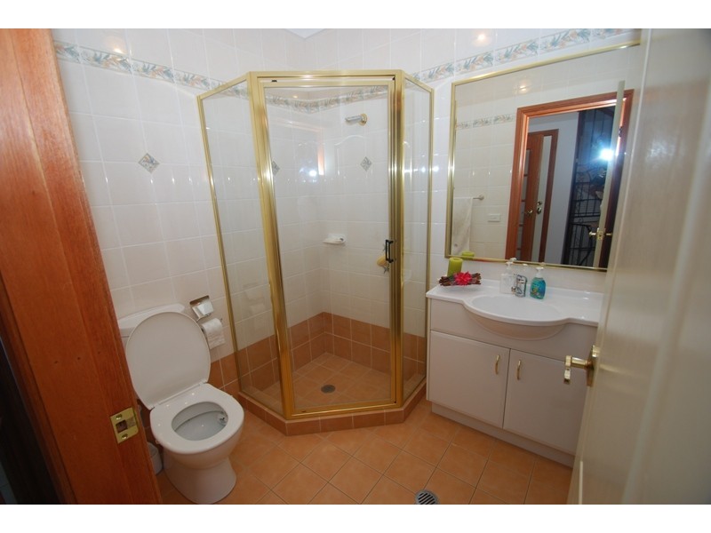 Edensor Park NSW 2176