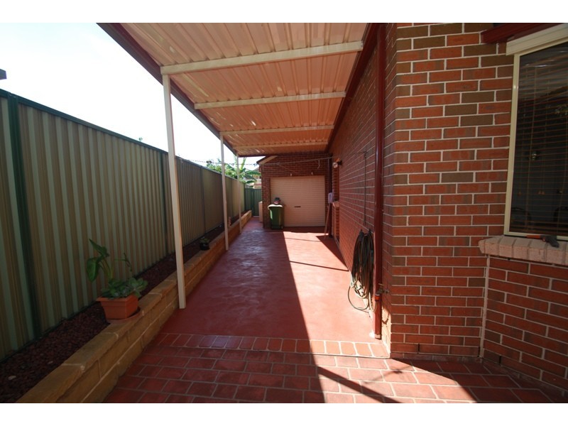 Edensor Park NSW 2176