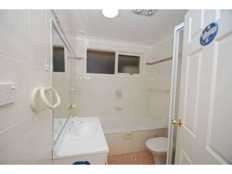 99 Medley Ave, Liverpool NSW 2170