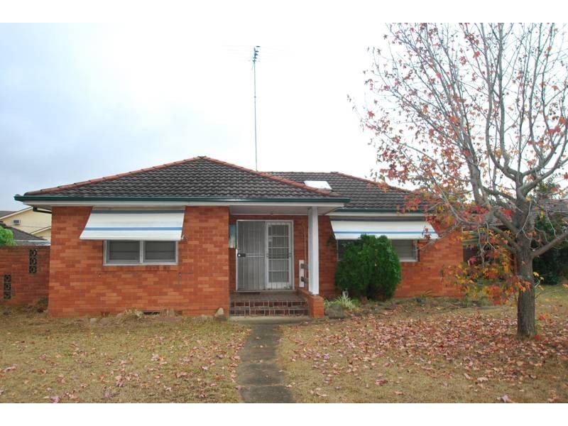 9 Isa Place, Cartwright NSW 2168