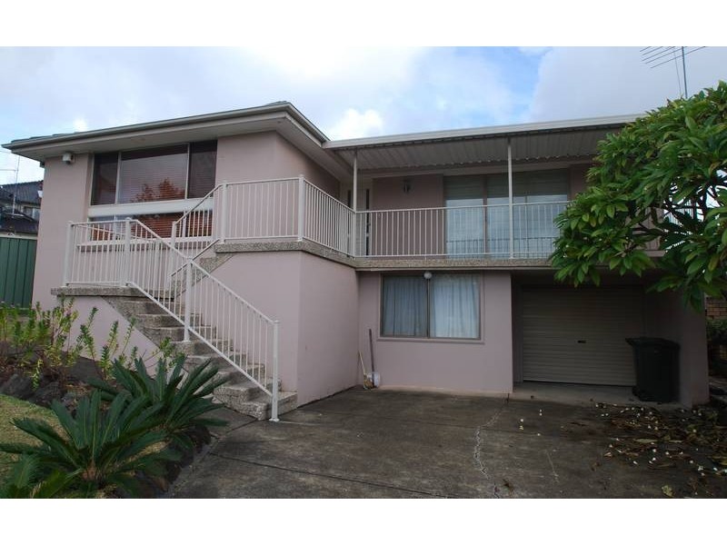 3 Cowan Place, Prairiewood NSW 2176