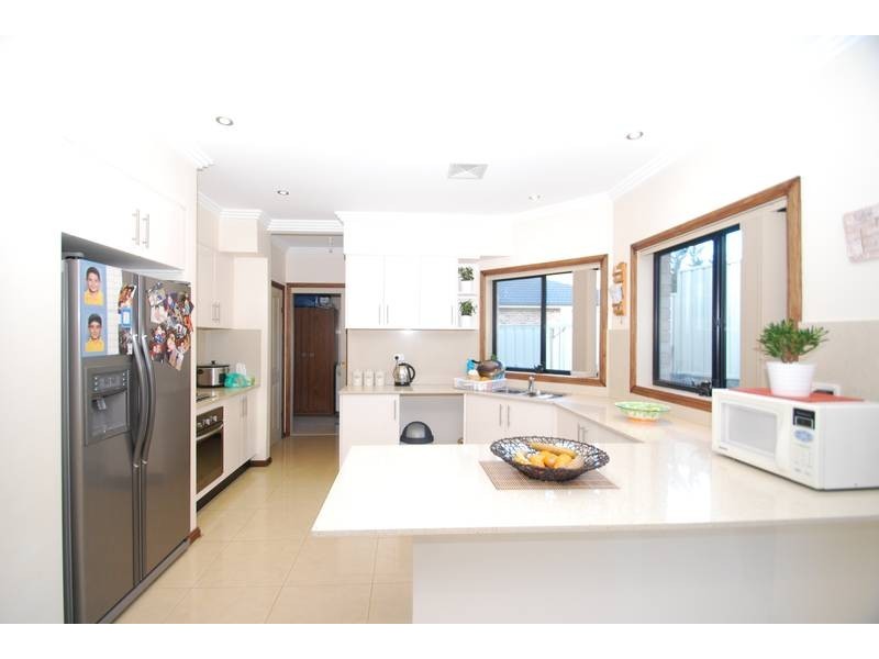 1/17 Turner Place, Casula NSW 2170