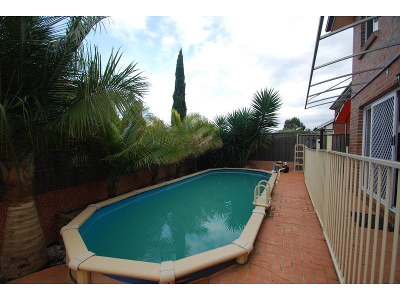 West Hoxton NSW 2171