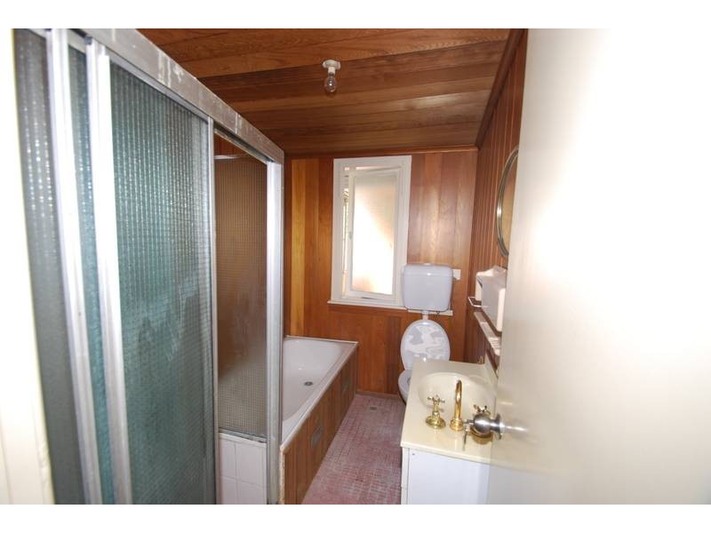 28 Willan Drive, Cartwright NSW 2168