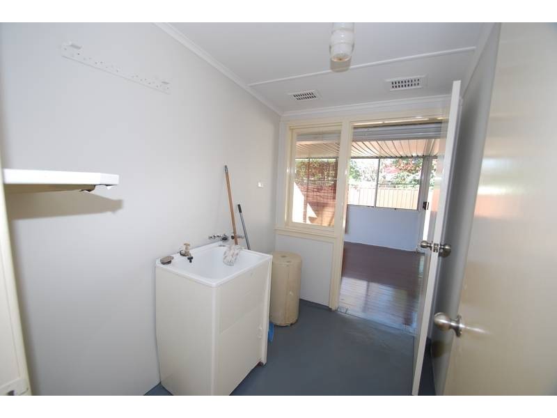 28 Willan Drive, Cartwright NSW 2168