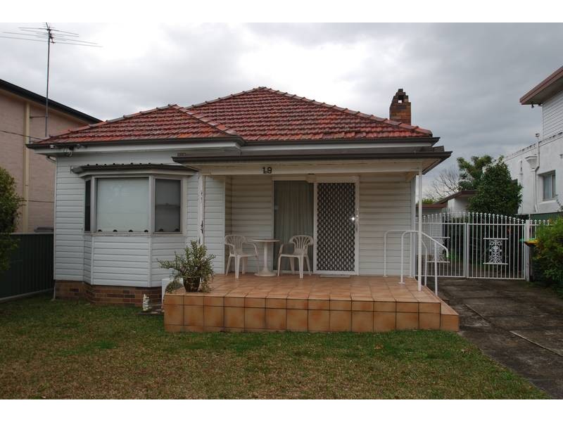 Kingsgrove NSW 2208