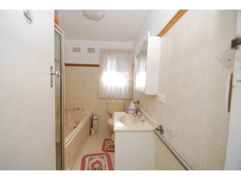 10 Rachel Crescent, Mount Pritchard NSW 2170