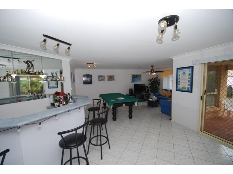 Wattle Grove NSW 2173