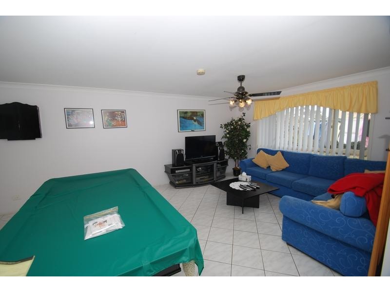 Wattle Grove NSW 2173