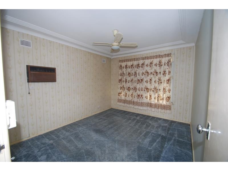 6 Rotary Street, Liverpool NSW 2170