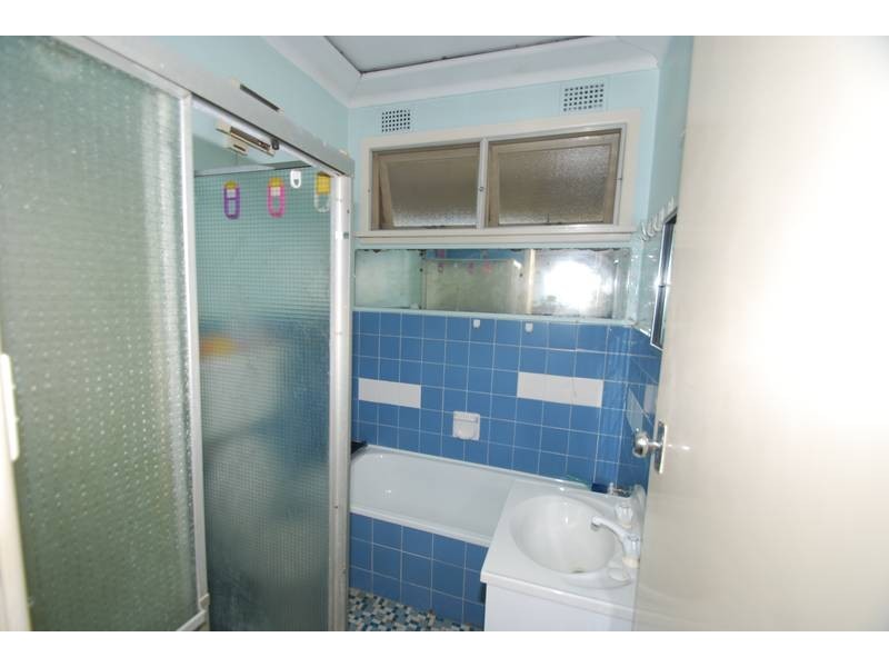 6 Rotary Street, Liverpool NSW 2170