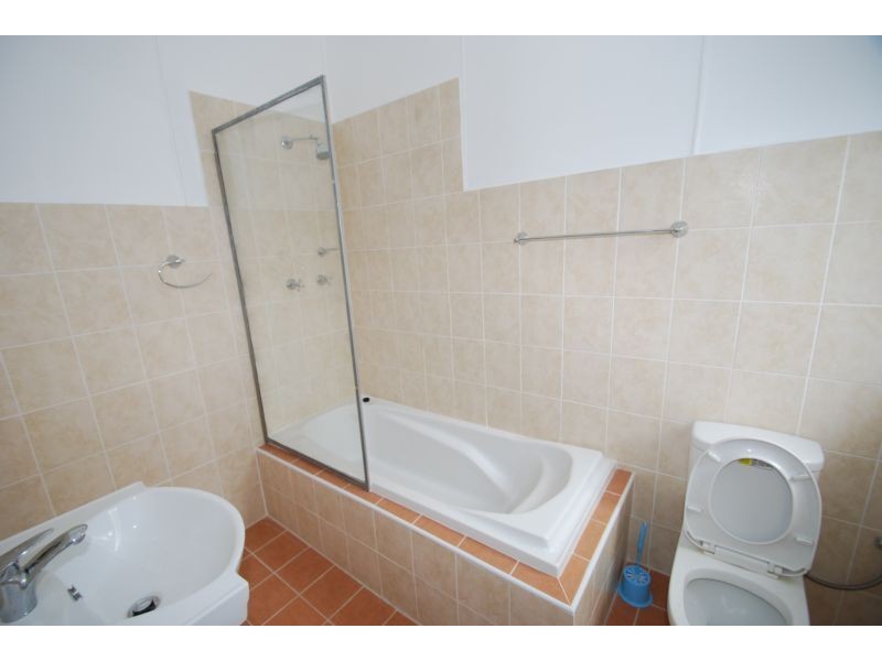 12a Thomas Street, Fairfield NSW 2165