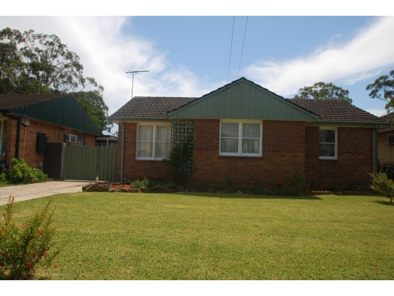 17 CHARTER STREET, Sadleir NSW 2168