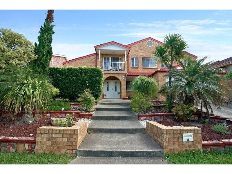 Edensor Park NSW 2176