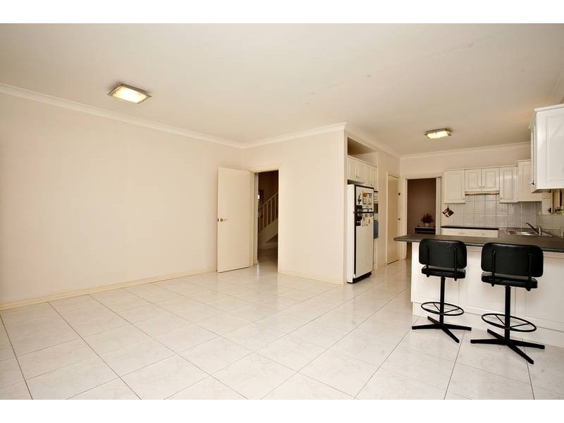 Edensor Park NSW 2176