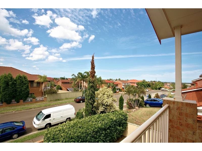 Edensor Park NSW 2176