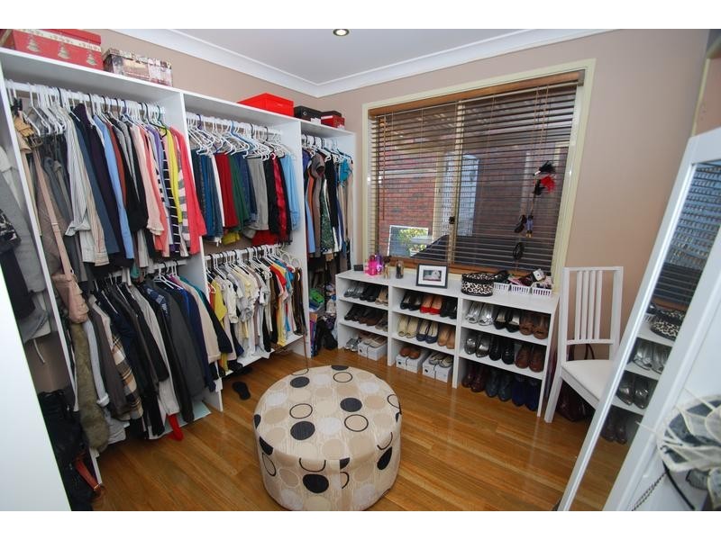Wattle Grove NSW 2173
