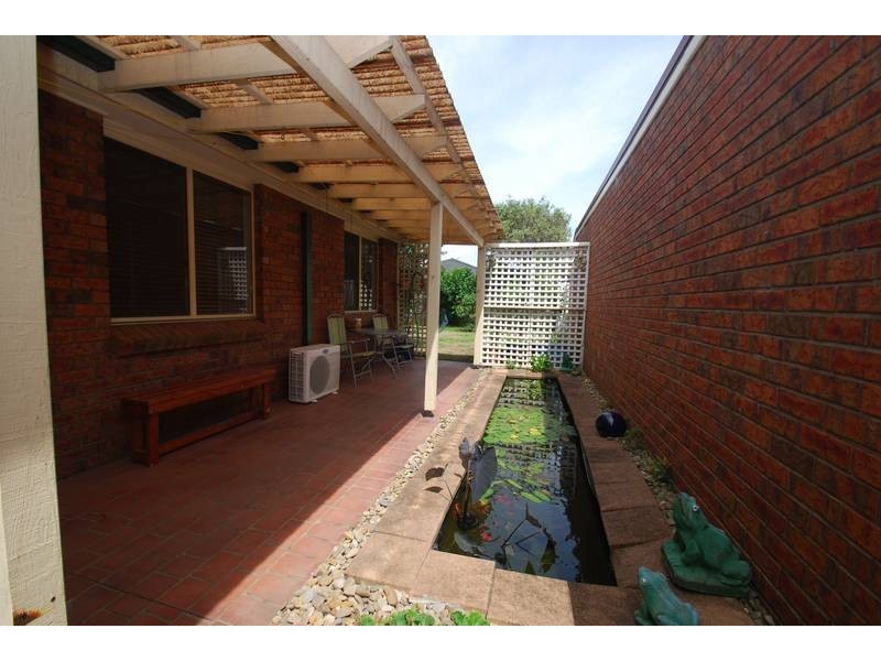 Wattle Grove NSW 2173