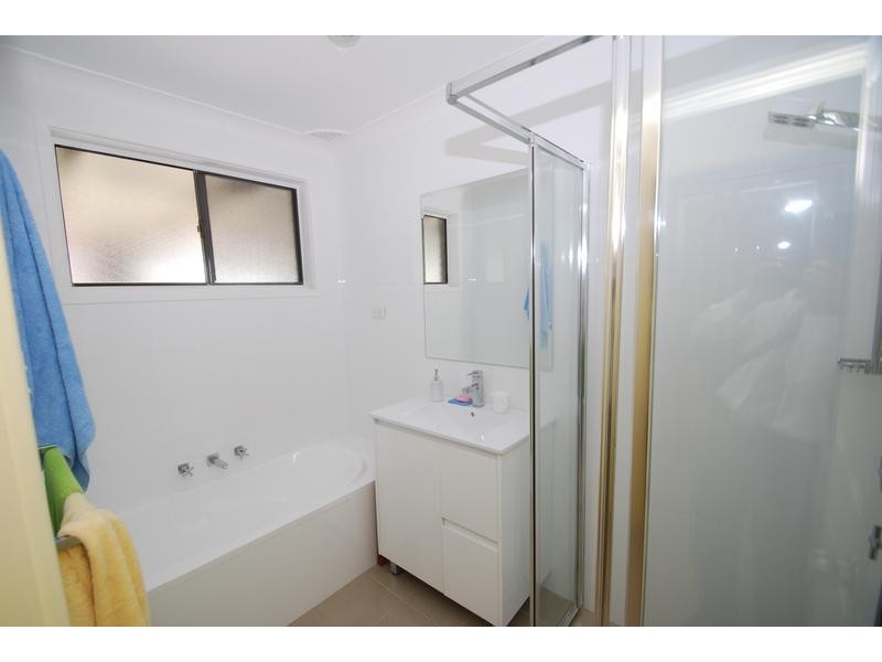 Lurnea NSW 2170