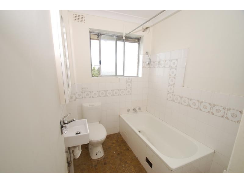 11/20 Drummond Street, Warwick Farm NSW 2170
