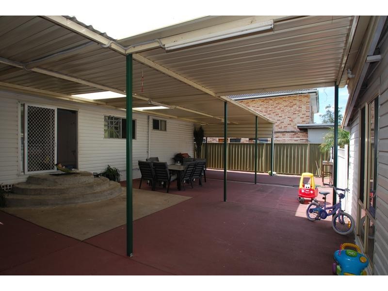96 Maxwells Ave, Ashcroft NSW 2168
