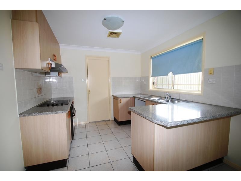 2/40 Myall Road, Casula NSW 2170