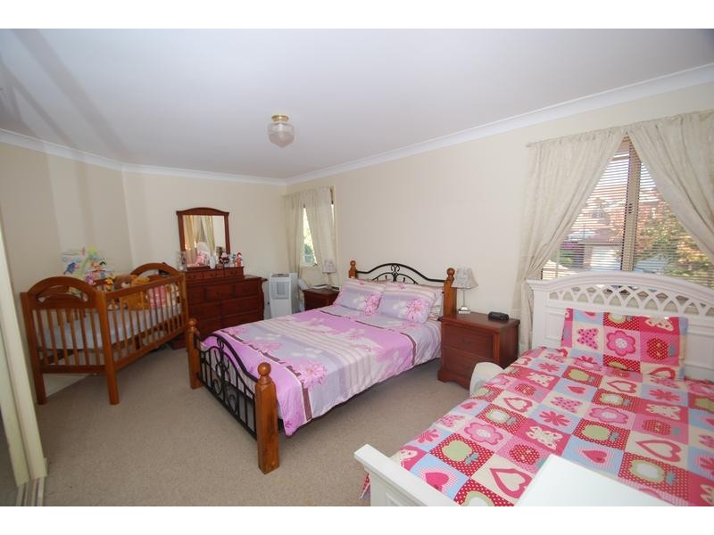 Wattle Grove NSW 2173