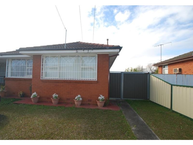 18 Apex Ave, Liverpool NSW 2170