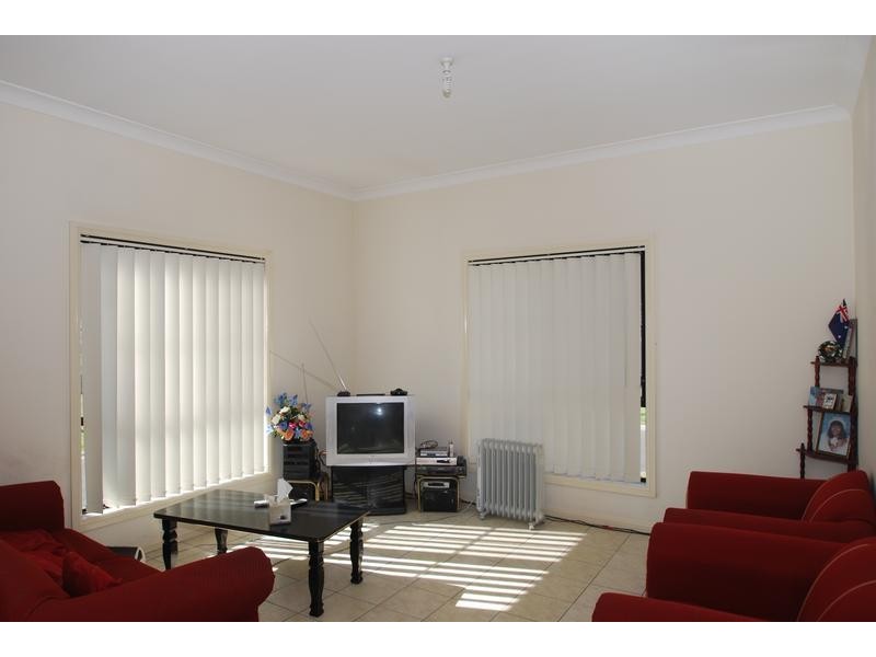 West Hoxton NSW 2171
